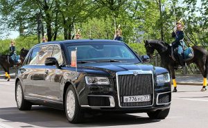 Автомобиль Aurus